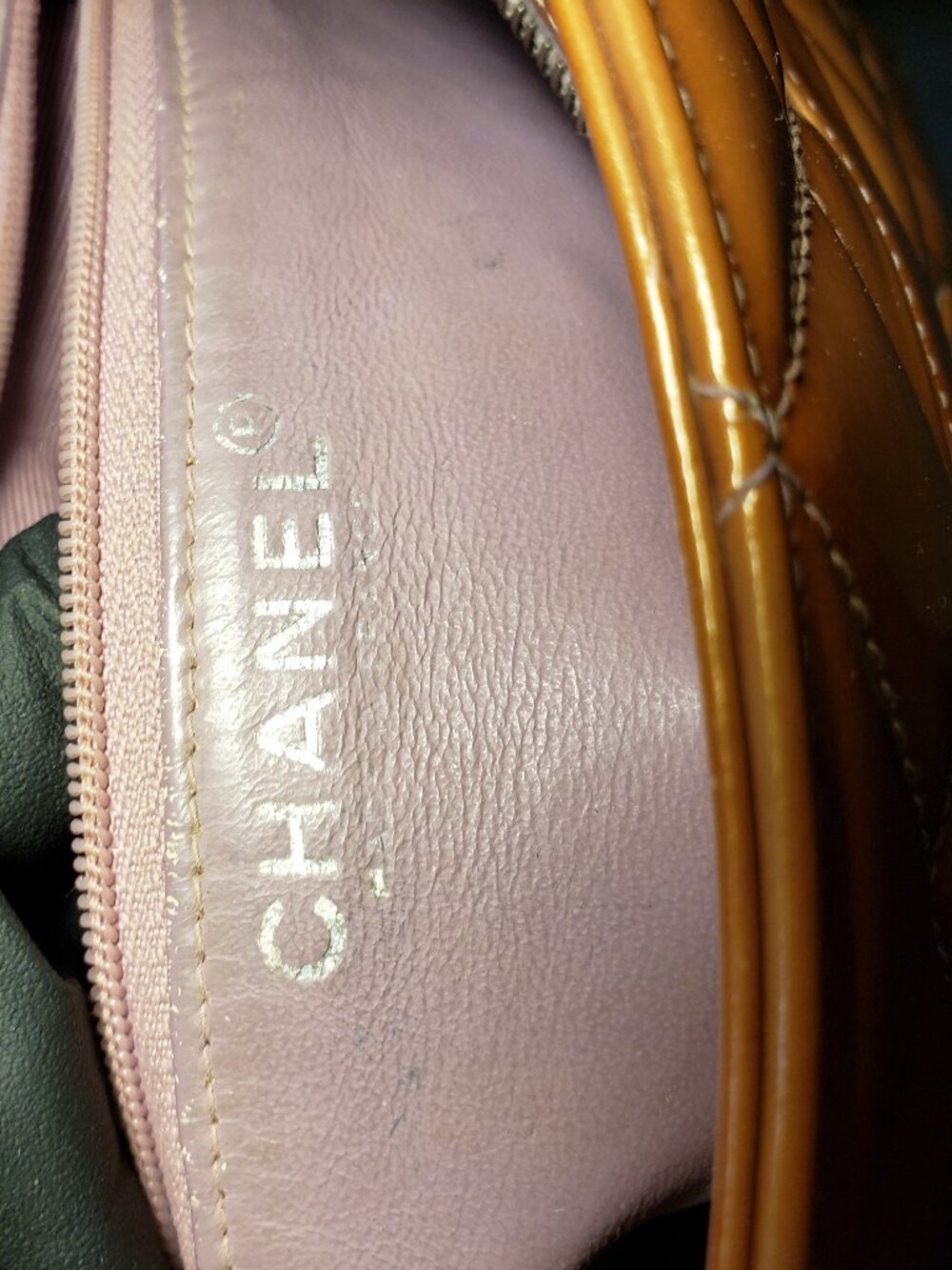 CHANEL Medallion Patent Leather tote bag (Good Condition) - Picture 12 of 16